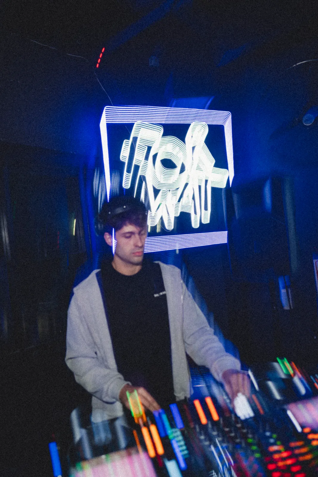 Foto de Origin — Vie 21 Ago